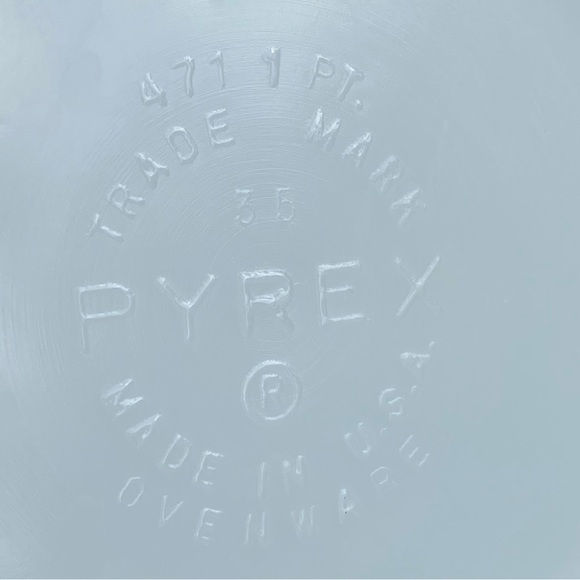 PYREX CASSEROLE BAKING Dish only EUC 6” x 1.5” 471 1 pt Early American Gold brow - Picture 4 of 8